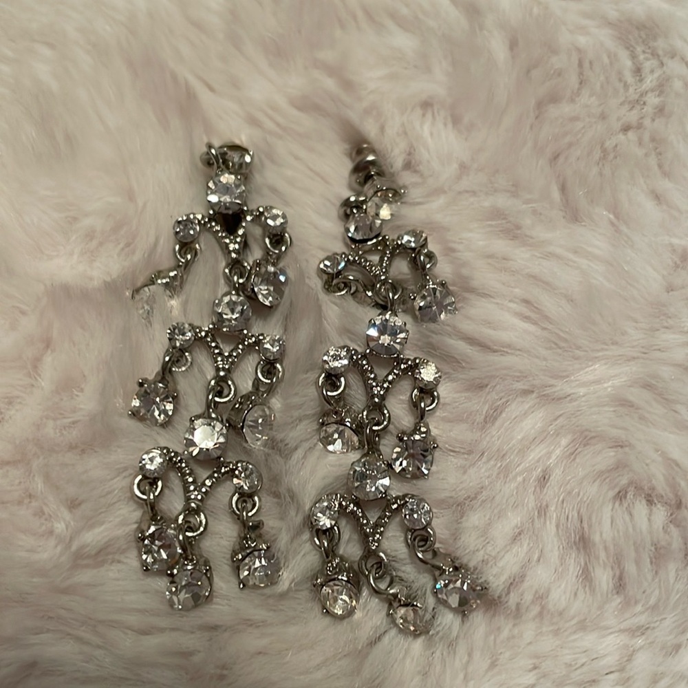 Vintage rhinestone pierced earrings